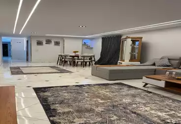 Furnished Apartment For rent - 3 rooms - floor 6
