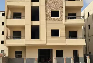 Apartment with Garden For sale - 3 rooms - floor 0