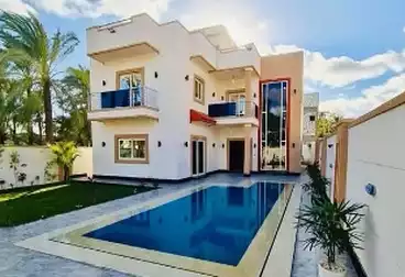 Villas For sale - 5 rooms