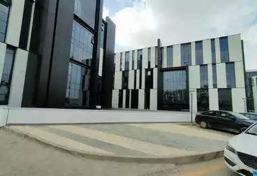 Administrative For rent - 3 rooms - floor 3