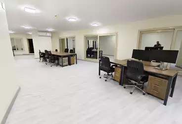 إداري للإيجار - 4 غرف - بالدور 5