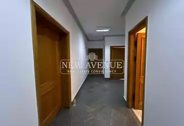 Administrative For rent - 4 rooms - floor 2
