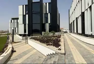 إداري للإيجار - 4 غرف - بالدور 1
