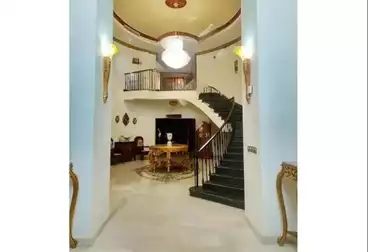 Separate Villa For sale - 8 rooms