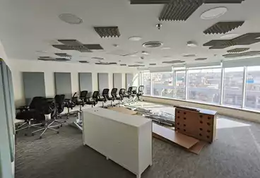 Administrative For rent - 10 rooms - floor 6