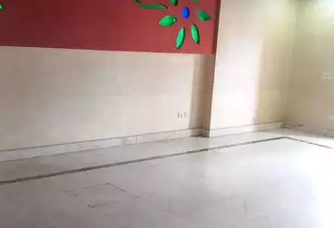 Apartments For rent - 3 rooms - floor 10