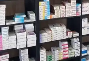 صيدليات للبيع