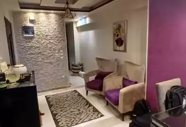 Apartments For sale - 3 rooms - floor 8