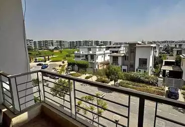 بنتهاوس للبيع - 4 غرف - بالدور 5