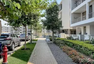 Apartment with Garden For sale - 3 rooms - floor 0