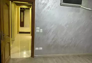 Apartments For rent - 3 rooms - floor 10