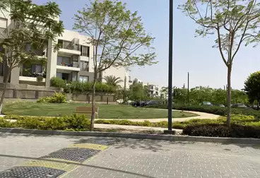 شقق للبيع - 3 غرف - بالدور 1
