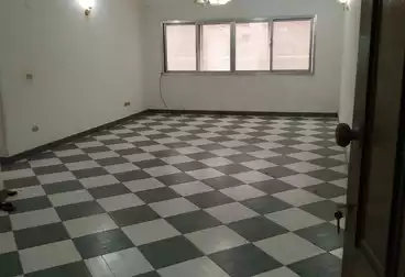 Apartments For sale - 3 rooms - floor 2