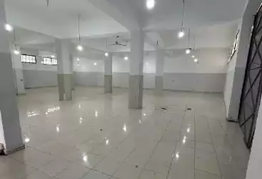 مصنع للإيجار