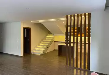 Duplex For sale - 5 rooms - floor 0