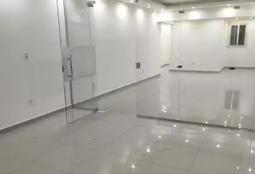 Administrative For rent - 4 rooms - floor 5