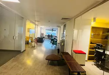 Administrative For rent - 5 rooms - floor 6
