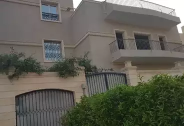 فلل للبيع - 10 غرف