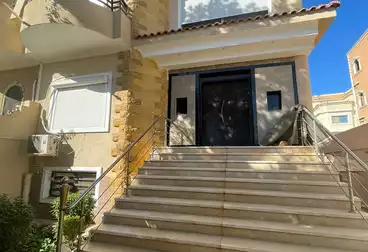 Town House For sale - 6 rooms