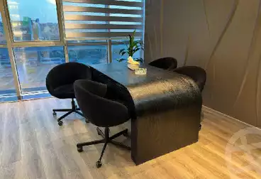 Administrative For rent - 4 rooms - floor 5