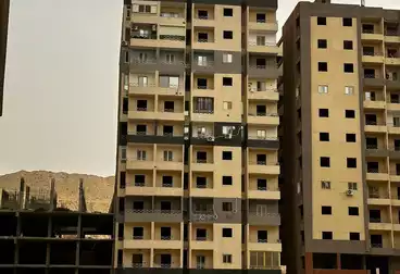 شقق للبيع - 3 غرف - بالدور 10