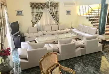 فلل للبيع - 6 غرف