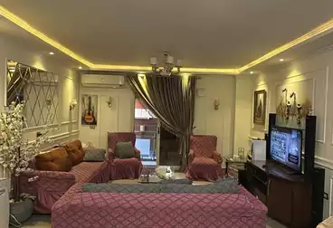 Apartment with Garden For sale - 4 rooms - floor 0