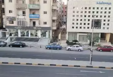 Apartments For sale - 3 rooms - floor 1