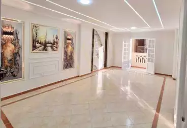 Apartments For sale - 3 rooms - floor 5