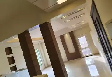 Administrative For rent - 5 rooms - floor 1