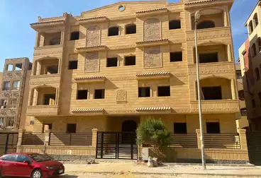 Apartments For sale - 3 rooms - floor 1