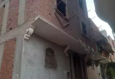 House / Home For sale - 6 rooms