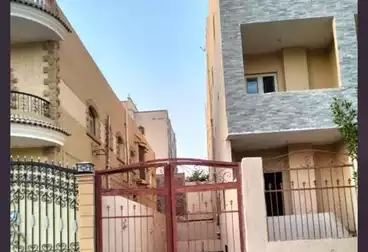 Apartment with Garden For sale - 2 rooms - floor 0