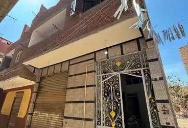 منزل / بيت للبيع - 4 غرف