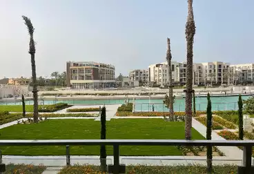 شاليه بحديقة للإيجار - 3 غرف - بالدور 0
