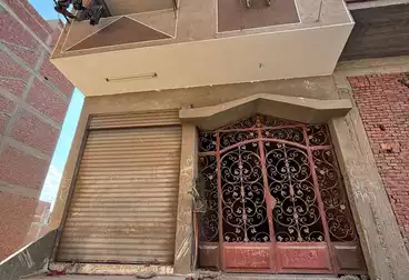 House / Home For sale - 6 rooms