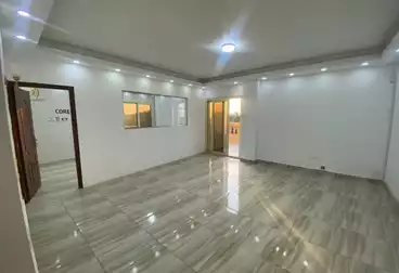 شقق للإيجار - 4 غرف - بالدور 0