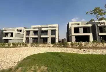 فلل للبيع - 5 غرف