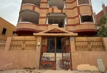 Apartments For sale - 3 rooms - floor 1