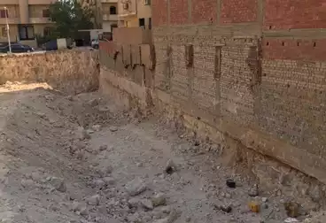 أراضي للبيع