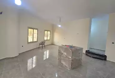 Apartment with Garden For sale - 3 rooms - floor 0