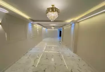 Apartments For sale - 3 rooms - floor 5