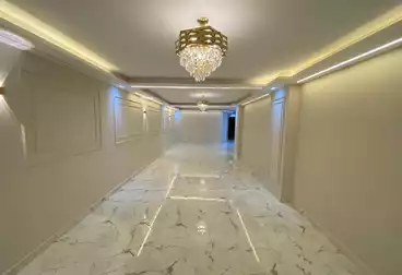Apartments For sale - 3 rooms - floor 5