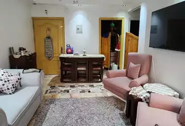 Apartments For sale - 2 rooms - floor 8