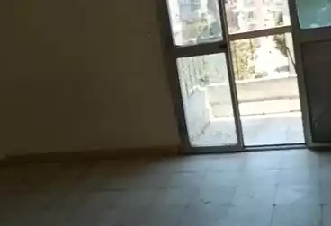Apartments For sale - 3 rooms - floor 4
