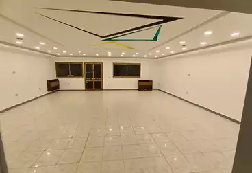 إداري للإيجار - 15 غرف - بالدور 0