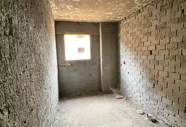 Apartments For sale - 3 rooms - floor 1