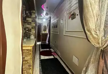 Furnished Apartment For sale - 3 rooms - floor 9
