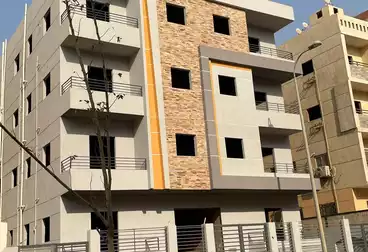 Apartments For sale - 3 rooms - floor 1