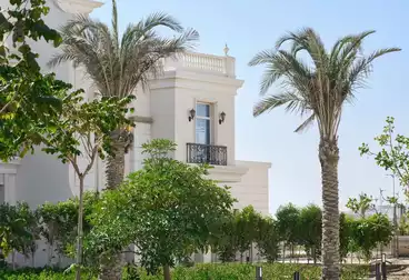 فيلا منفصلة للبيع - 10 غرف
